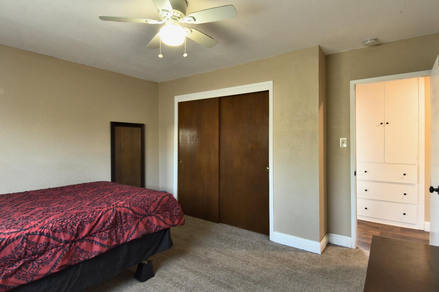 1636 Woodworth Ave, Modesto, CA 95351