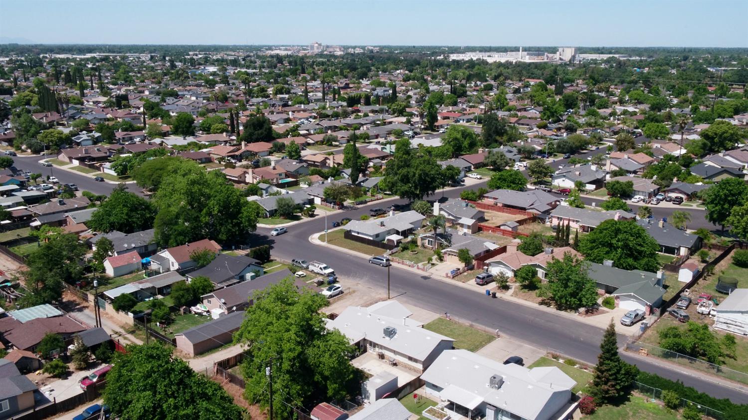 1636 Woodworth Ave, Modesto, CA 95351