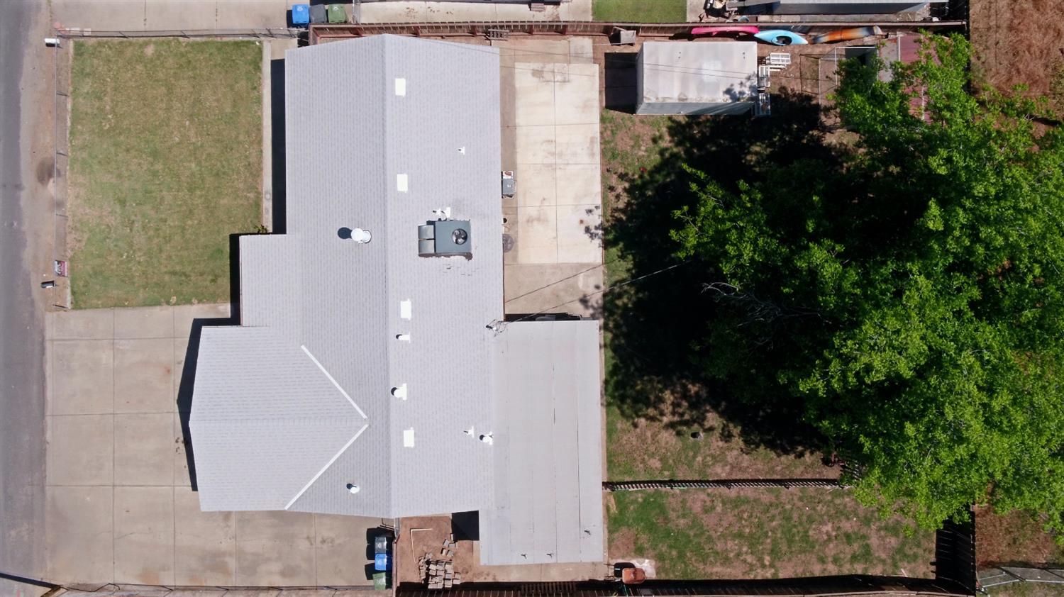 1636 Woodworth Ave, Modesto, CA 95351