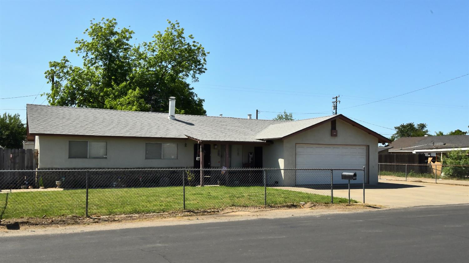 1636 Woodworth Ave, Modesto, CA 95351