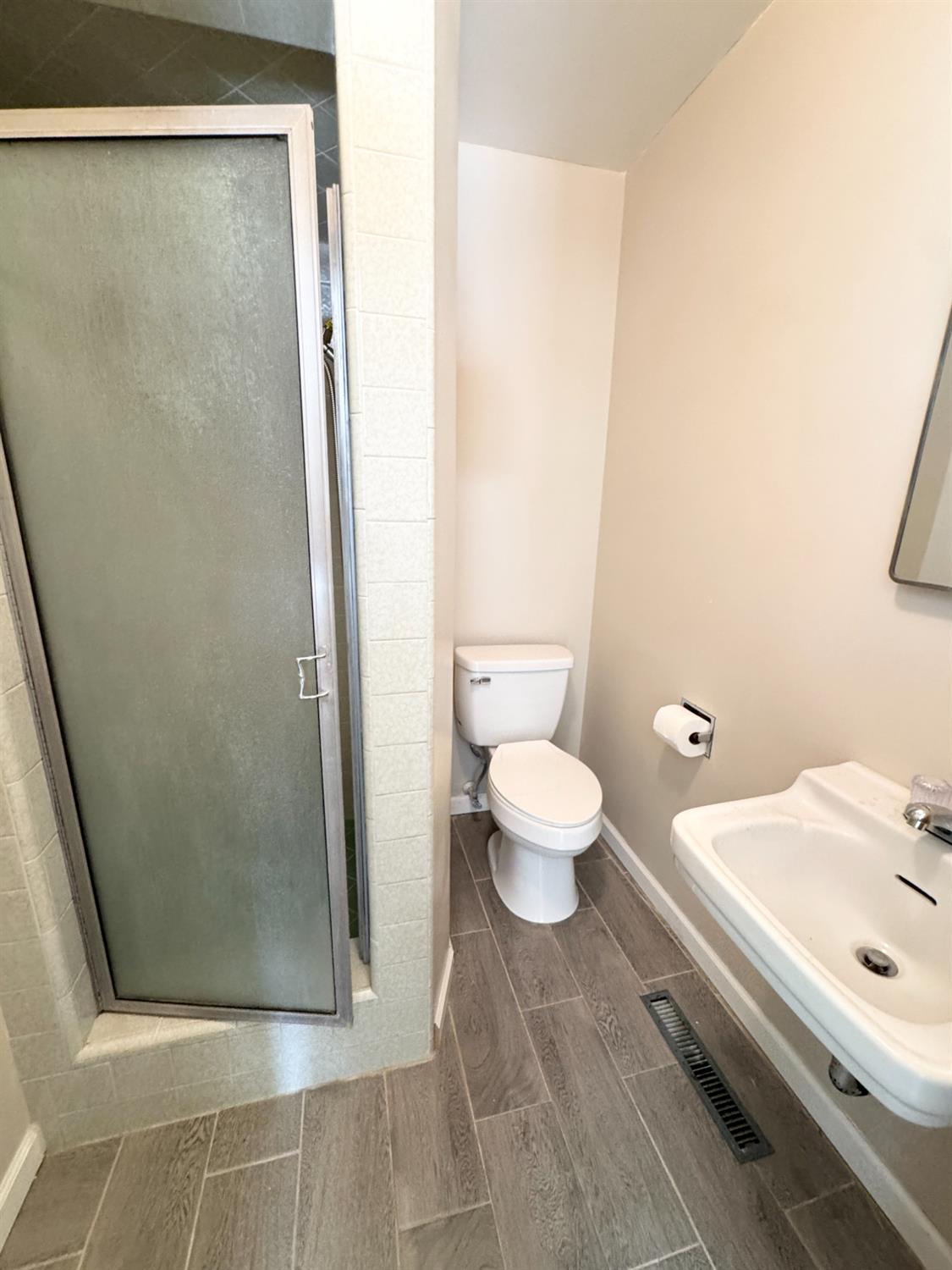 1101 E Monte Vista Ave, Turlock, CA 95382