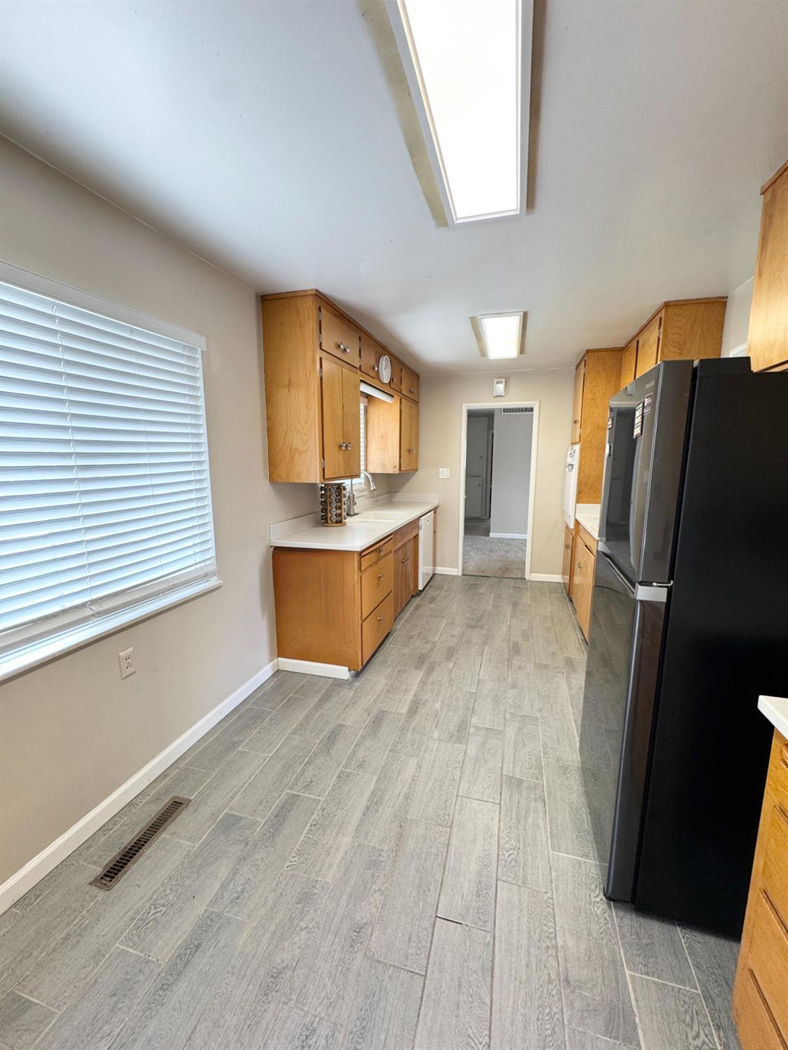 1101 E Monte Vista Ave, Turlock, CA 95382