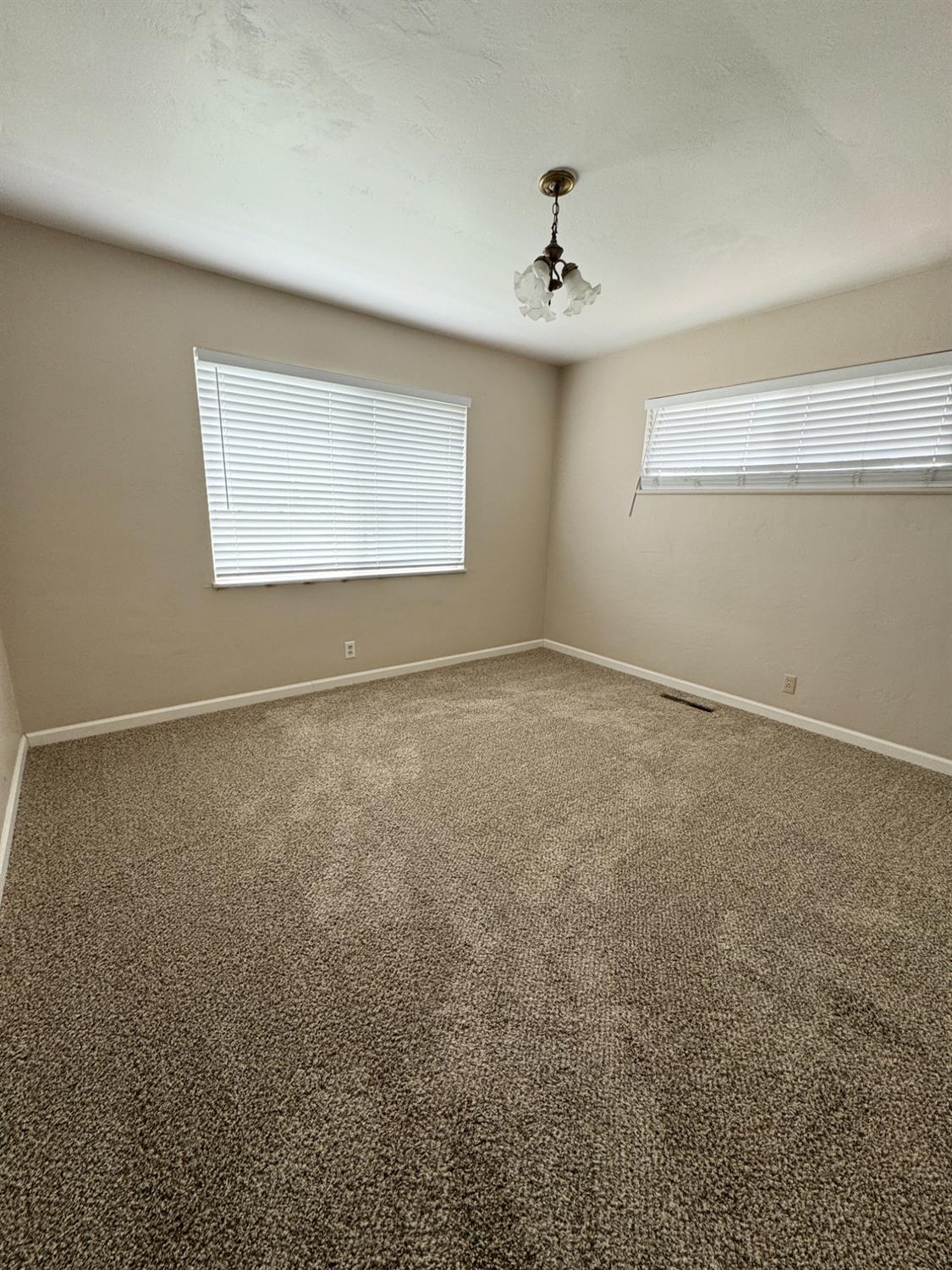 1101 E Monte Vista Ave, Turlock, CA 95382