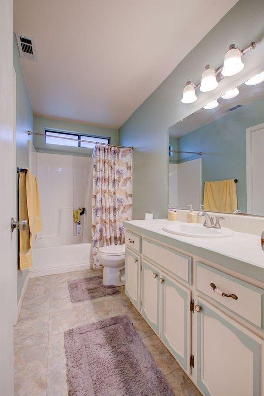 1112 Fruitridge Ct, Modesto, CA 95351