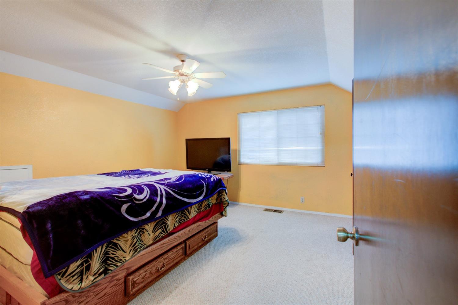 1112 Fruitridge Ct, Modesto, CA 95351