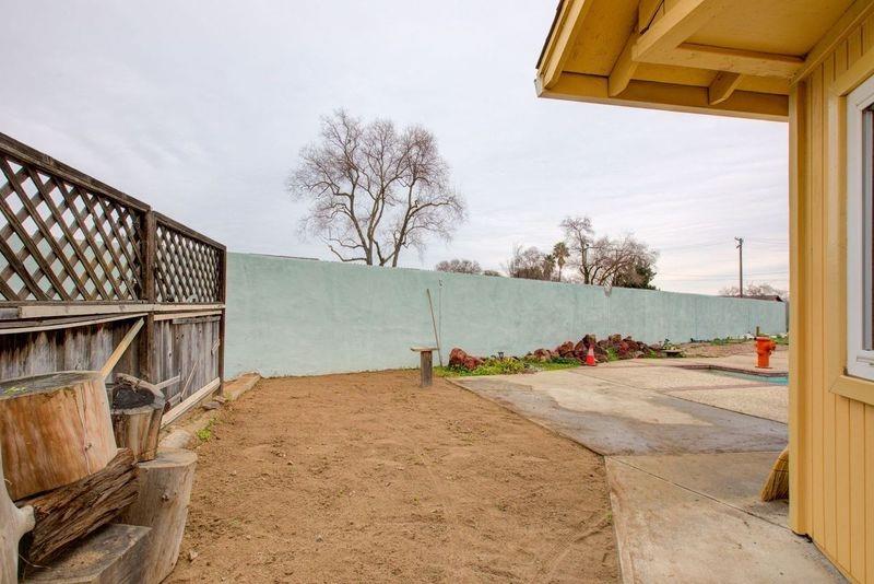 1112 Fruitridge Ct, Modesto, CA 95351