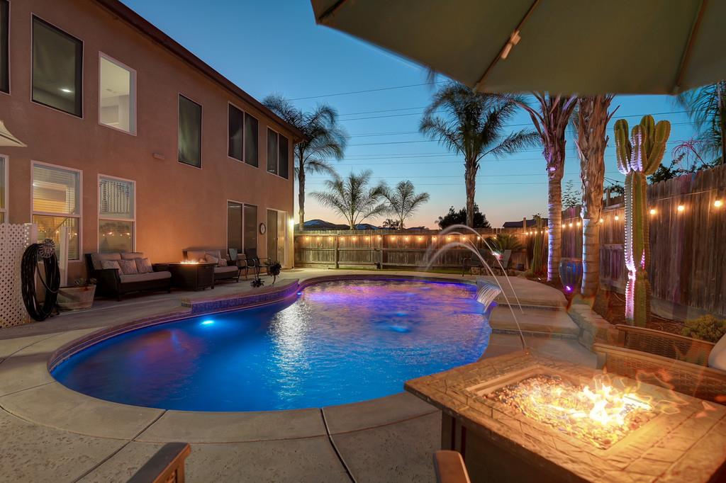 5034 Winding River Ct, Riverbank, CA 95367