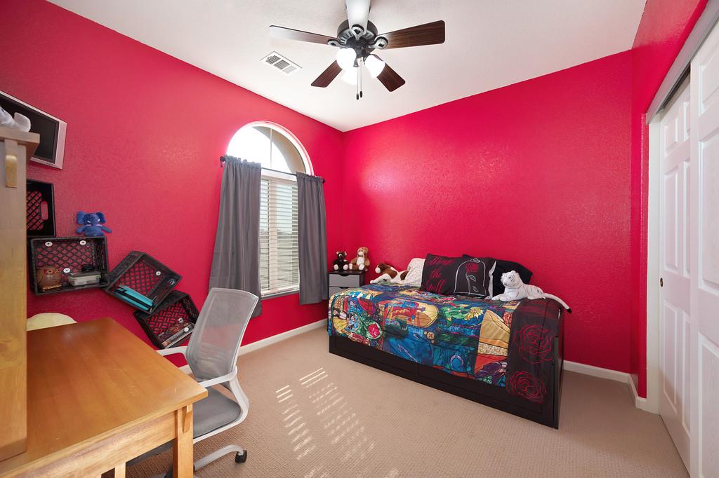 5034 Winding River Ct, Riverbank, CA 95367