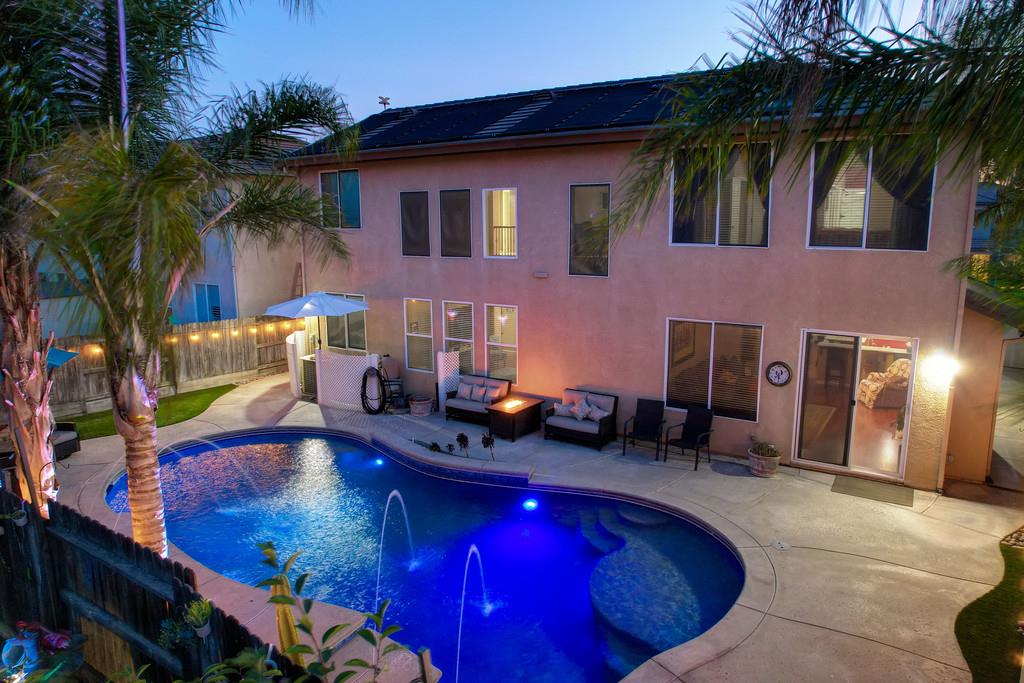 5034 Winding River Ct, Riverbank, CA 95367