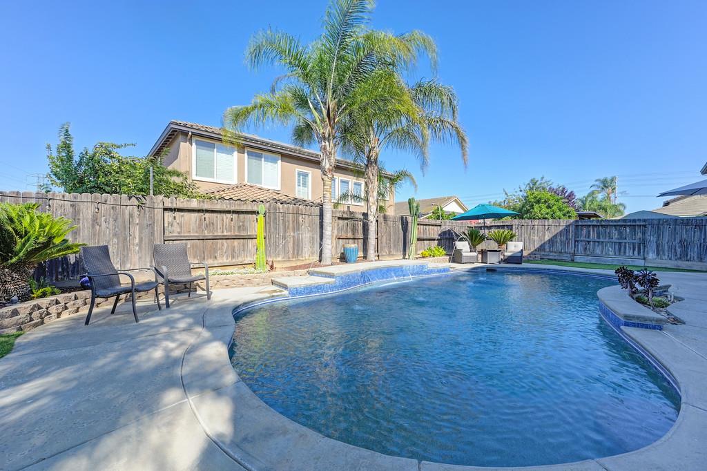 5034 Winding River Ct, Riverbank, CA 95367