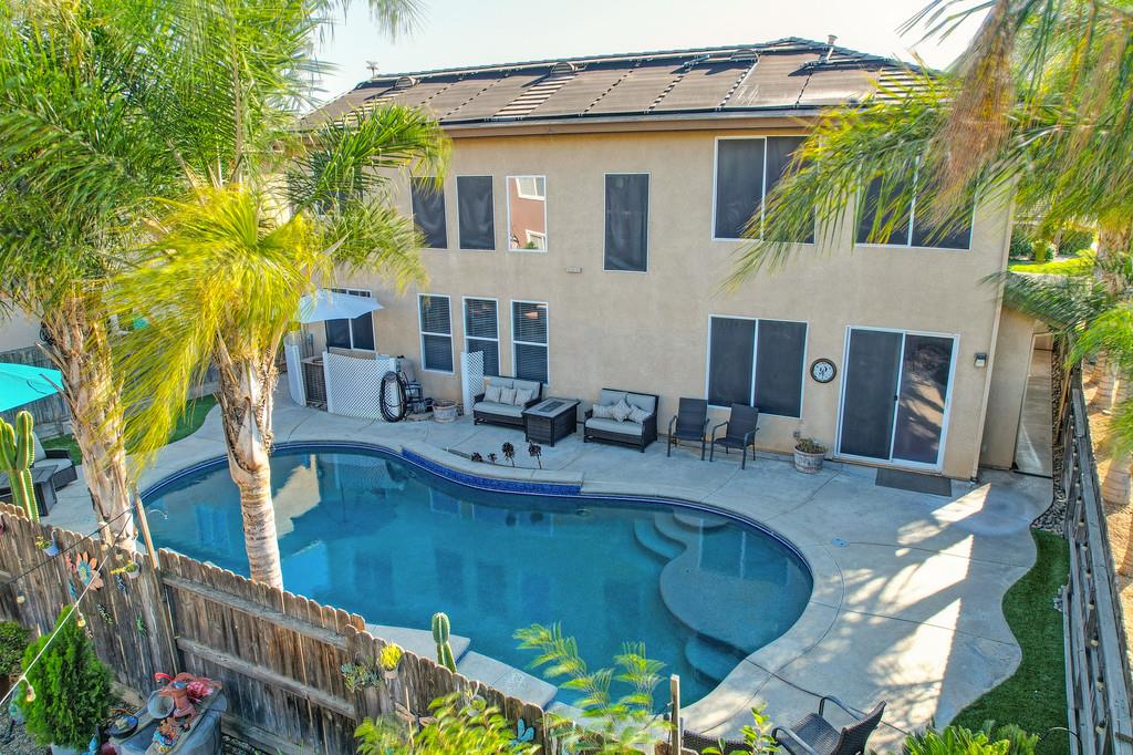 5034 Winding River Ct, Riverbank, CA 95367