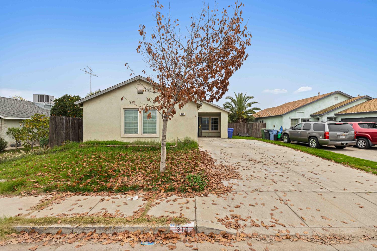310 W F St, Turlock, CA 95380