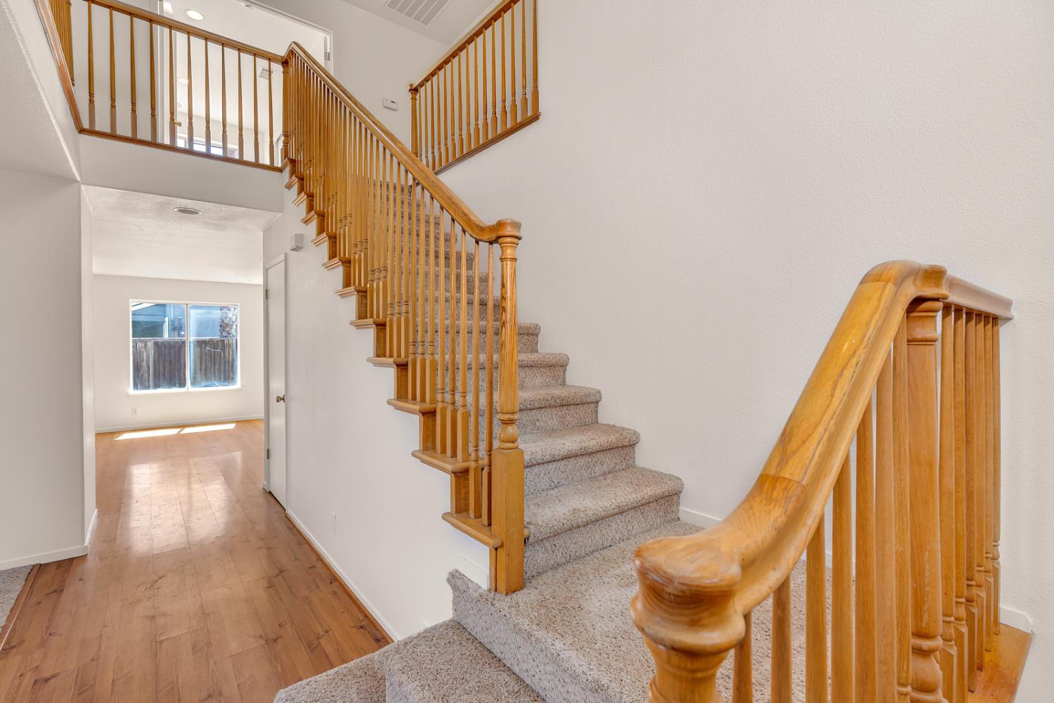 661 Sandhill Crane Dr, Los Banos, CA 93635