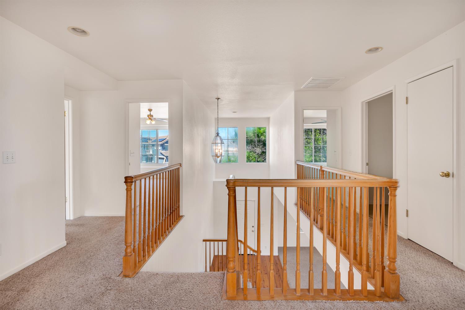 661 Sandhill Crane Dr, Los Banos, CA 93635