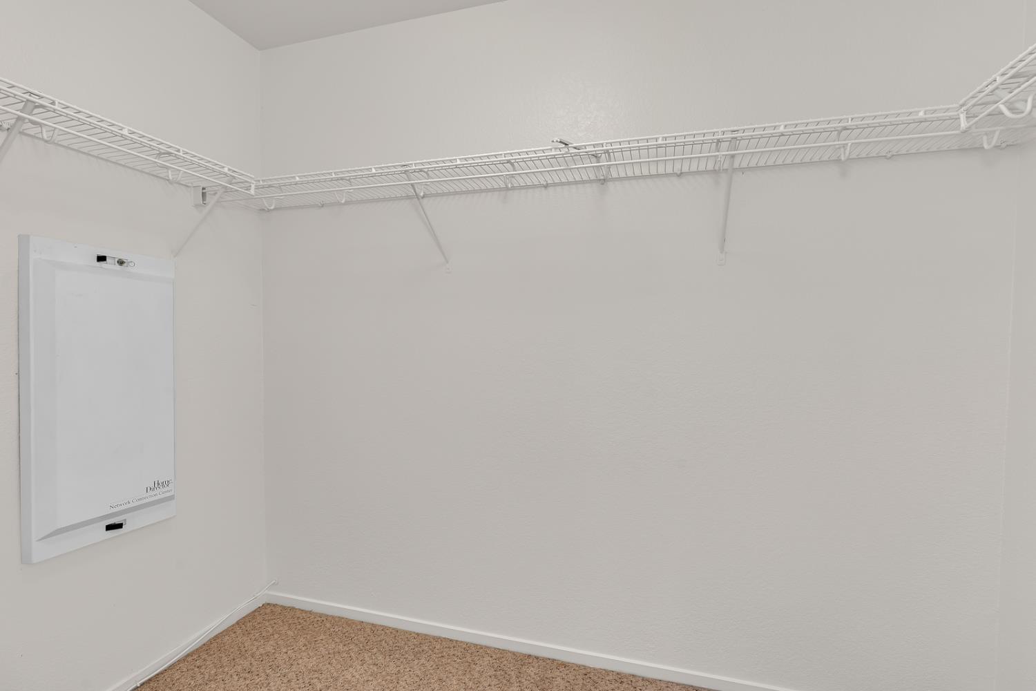 661 Sandhill Crane Dr, Los Banos, CA 93635