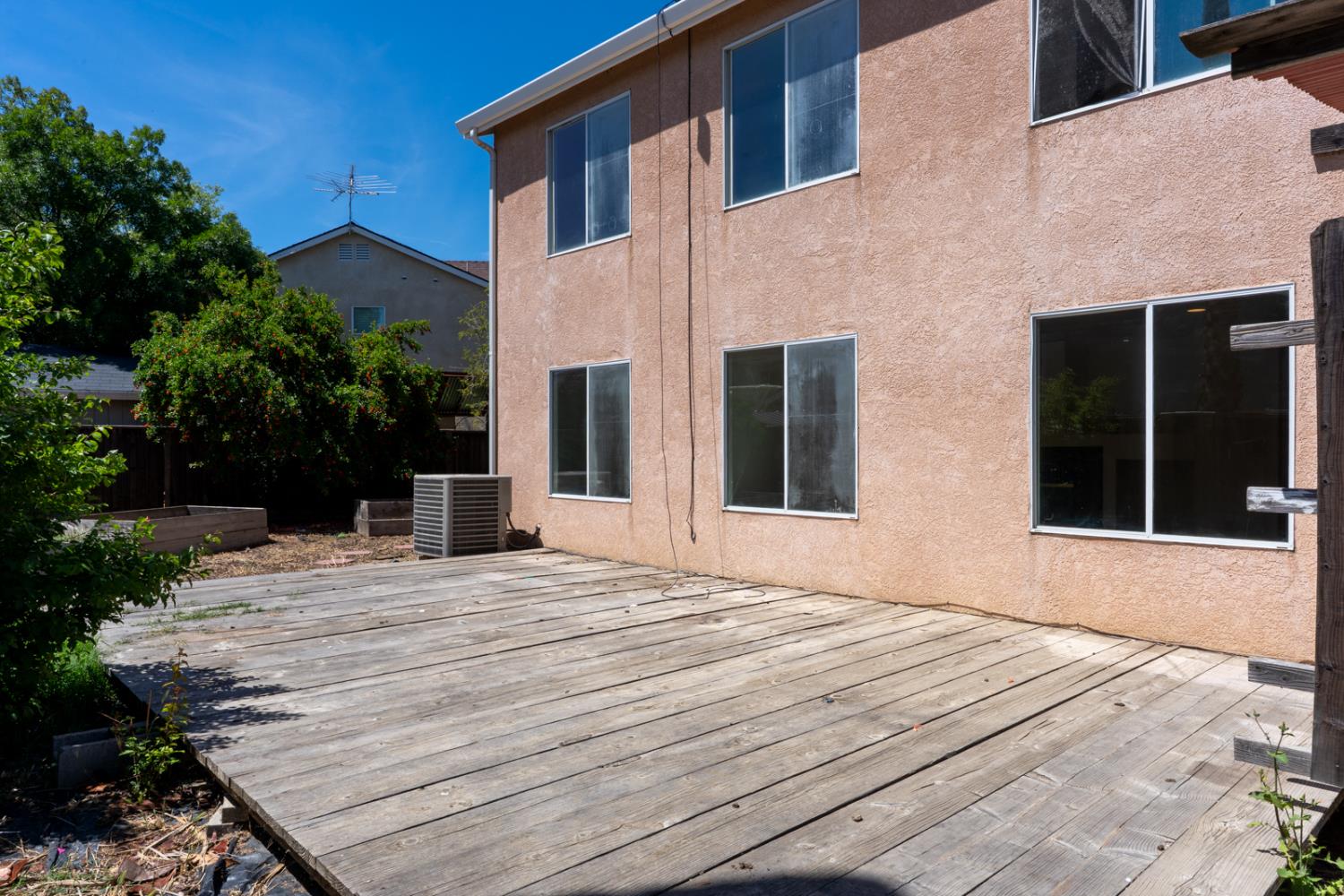 661 Sandhill Crane Dr, Los Banos, CA 93635