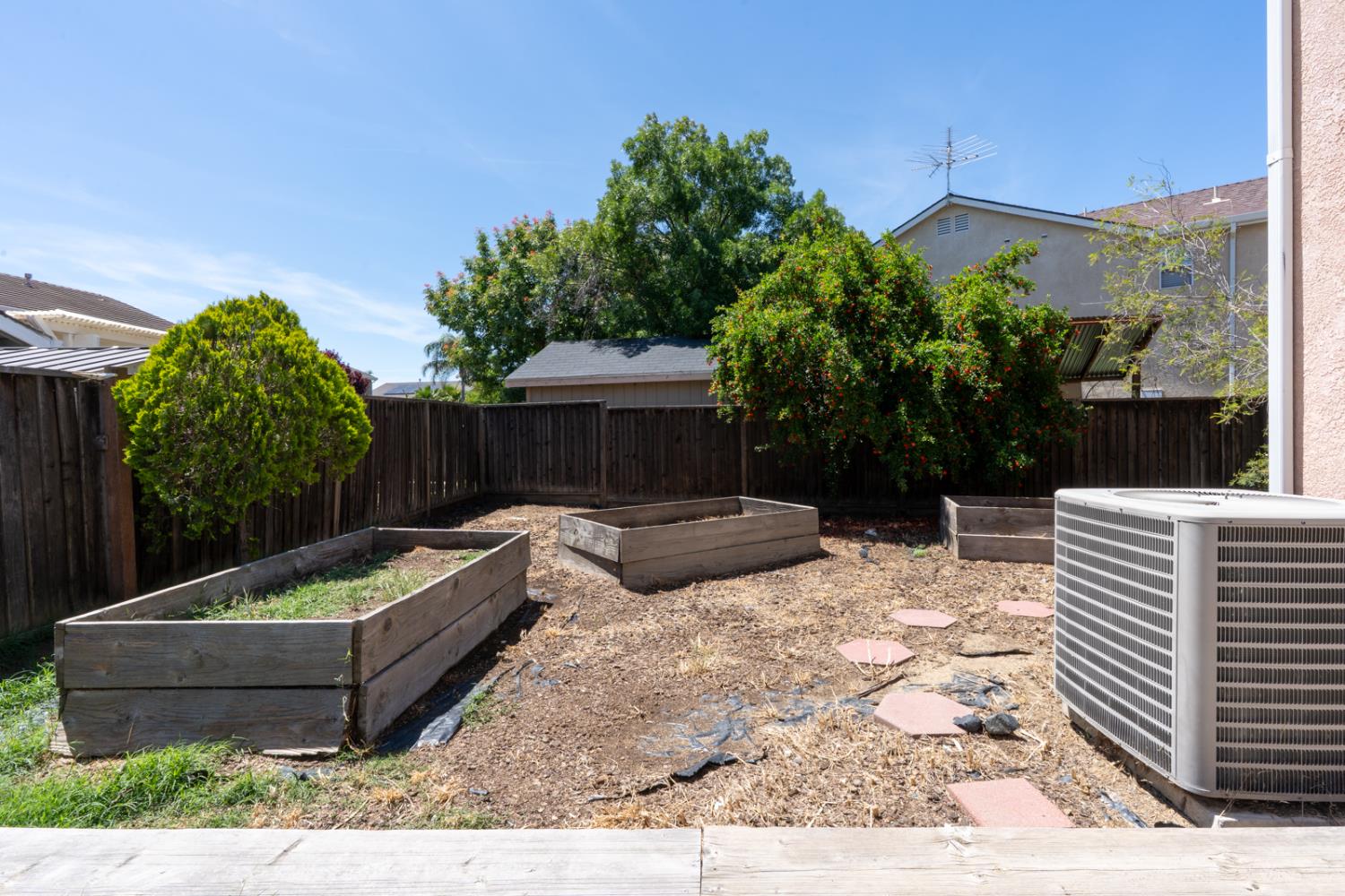 661 Sandhill Crane Dr, Los Banos, CA 93635