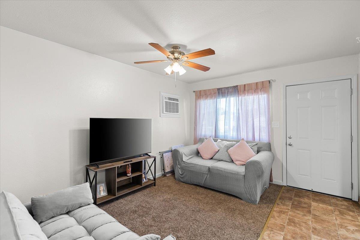 180 E J St, Oakdale, CA 95361