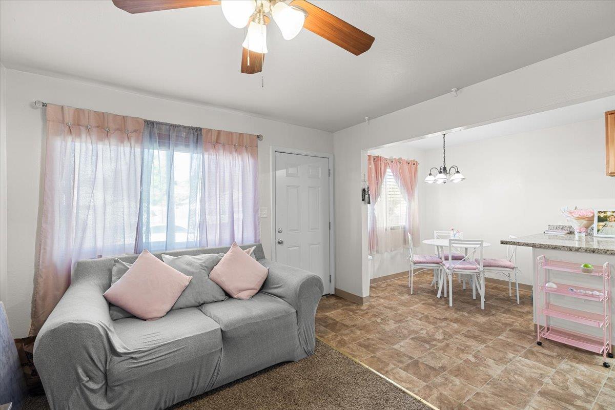 180 E J St, Oakdale, CA 95361