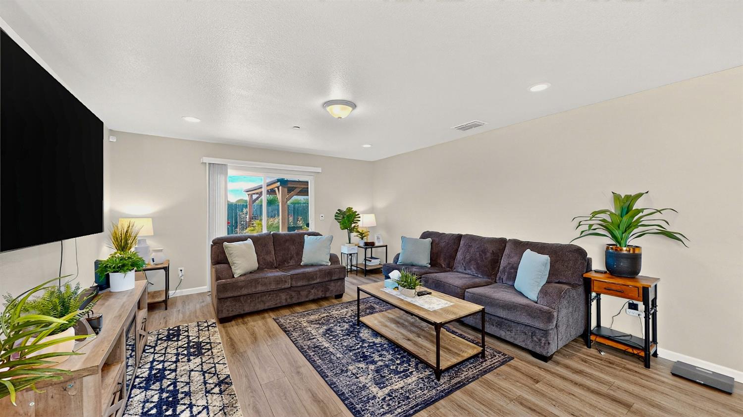 753 Taryn Ct, Merced, CA 95341