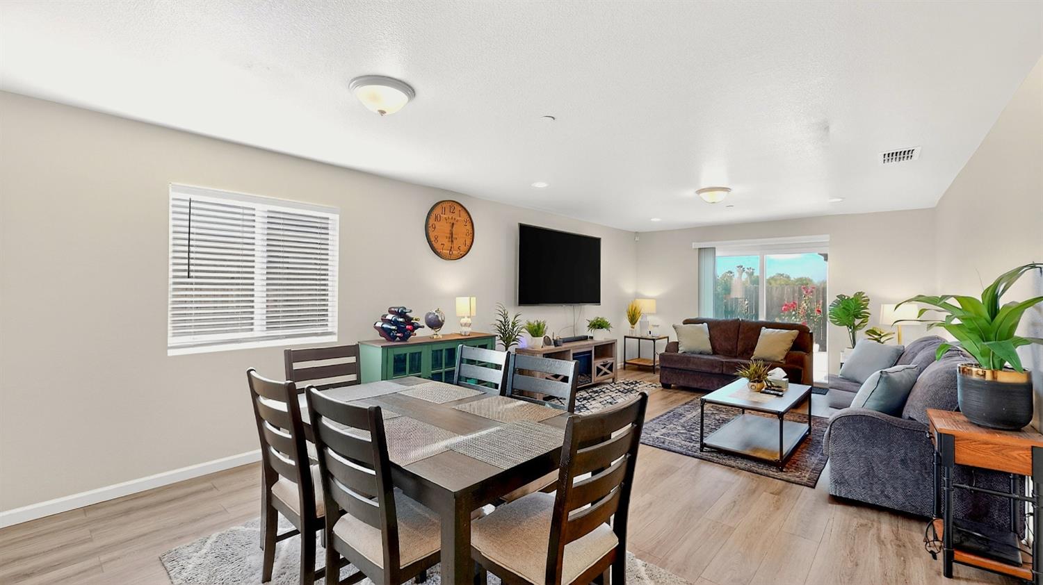 753 Taryn Ct, Merced, CA 95341