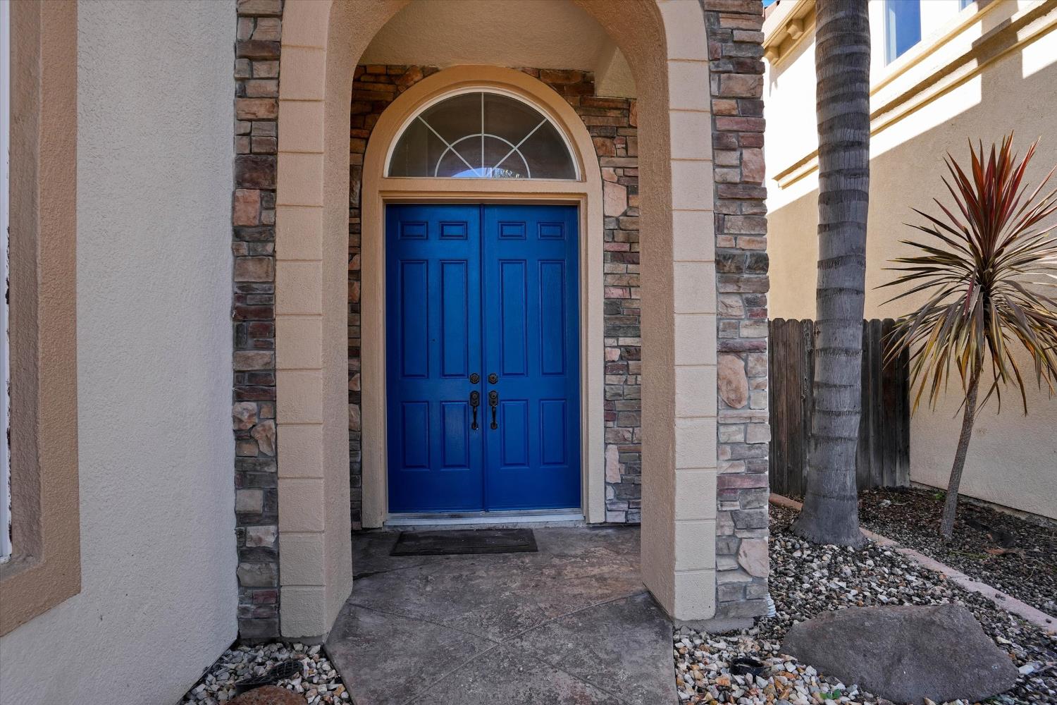 3837 Banyan Tree Dr, Modesto, CA 95355