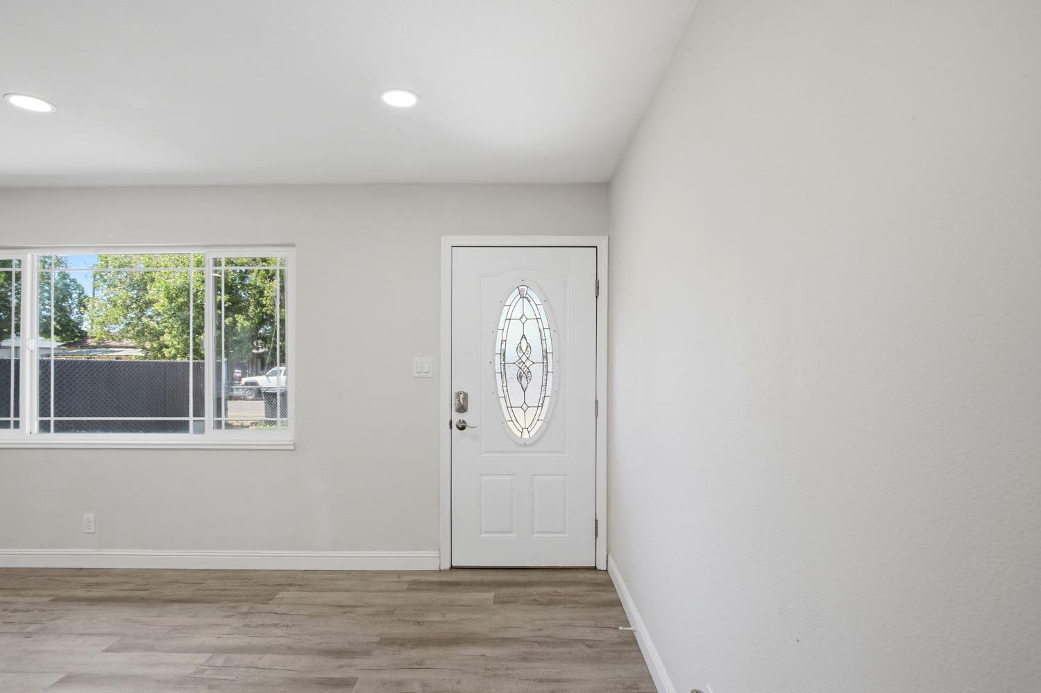 341 2nd, Livingston, CA 95334