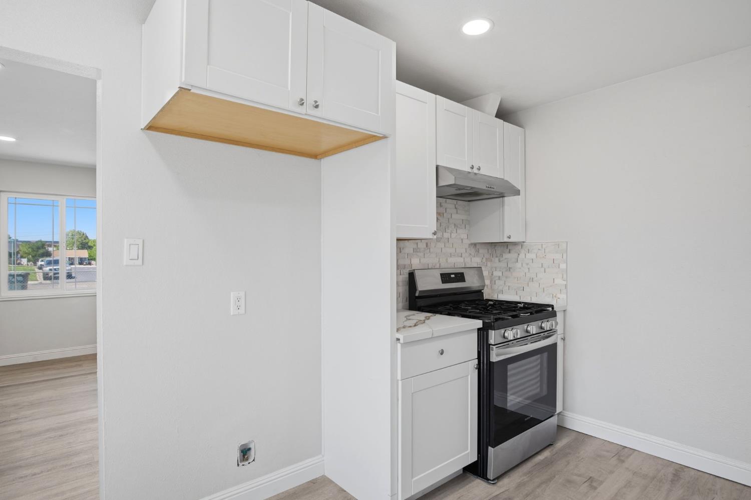 341 2nd, Livingston, CA 95334