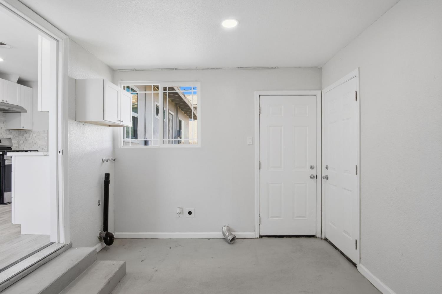 341 2nd, Livingston, CA 95334