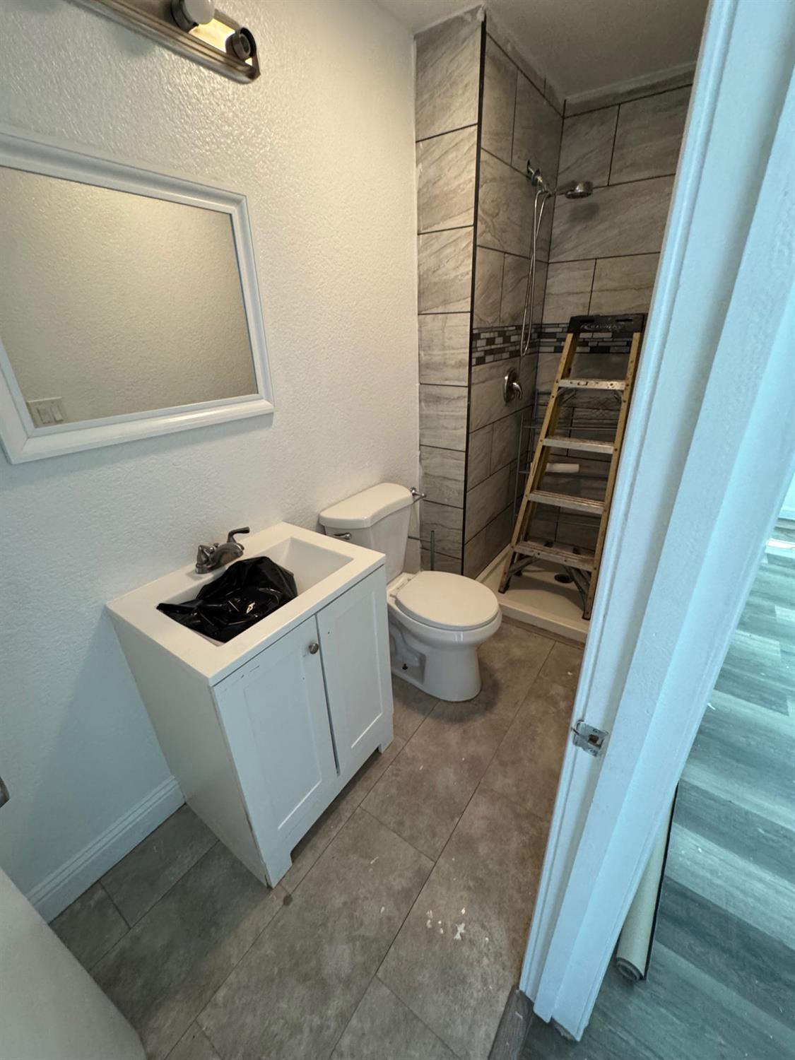 1605 El Dorado Ave, Modesto, CA 95358
