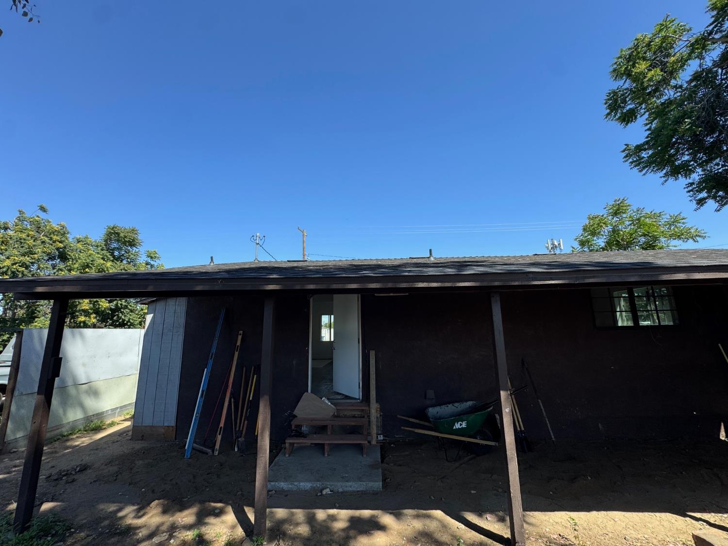 1605 El Dorado Ave, Modesto, CA 95358