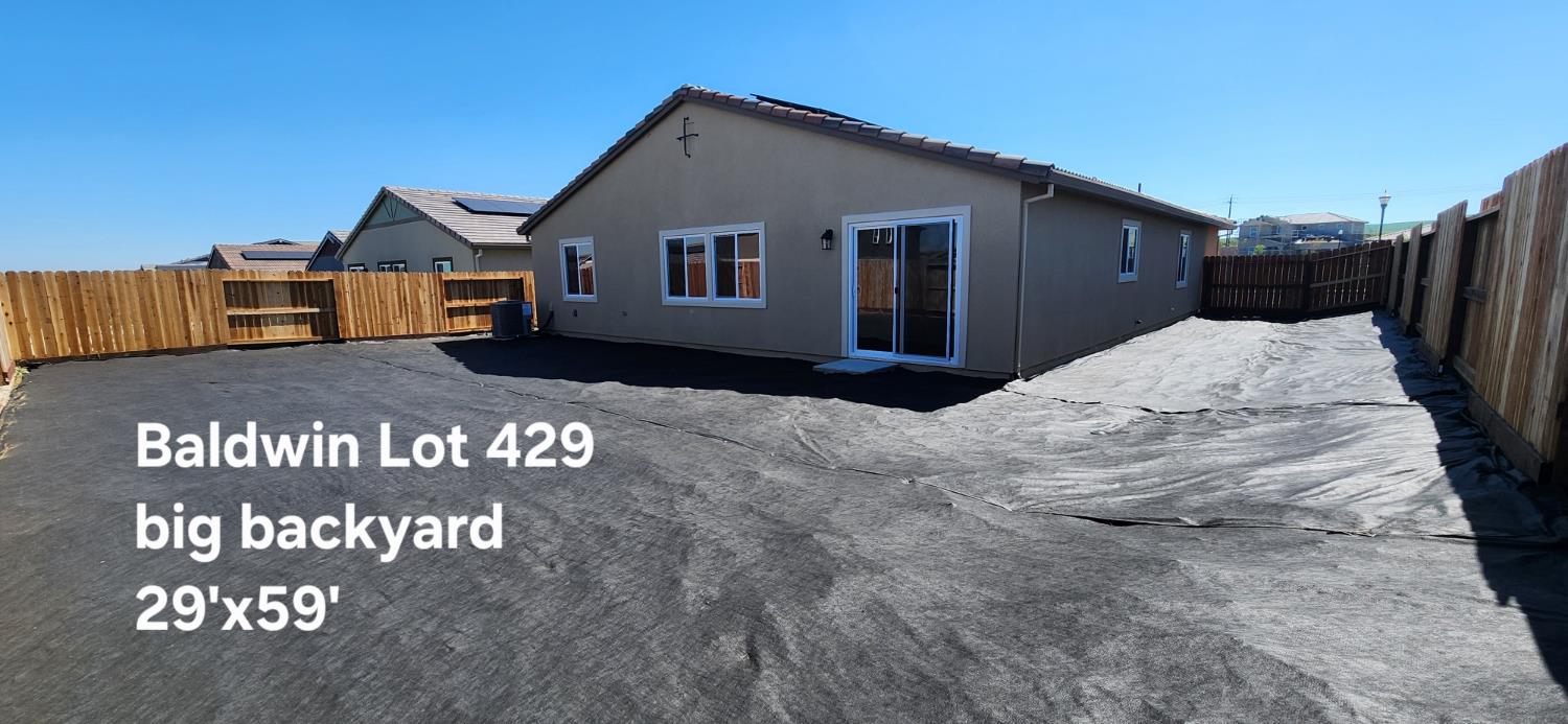 2413 Stagecoach Rd, Patterson, CA 95363