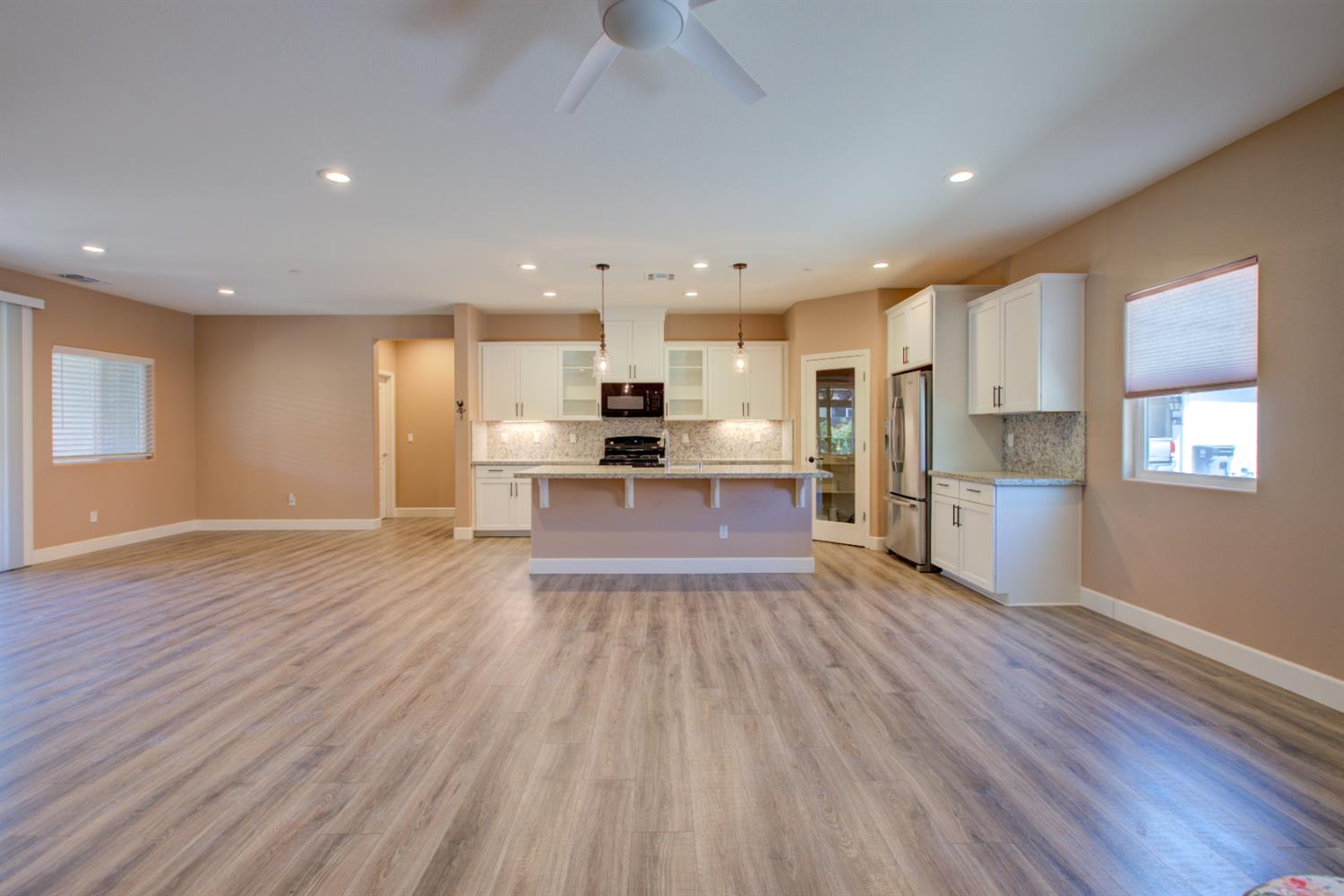 846 Grace Dr, Los Banos, CA 93635