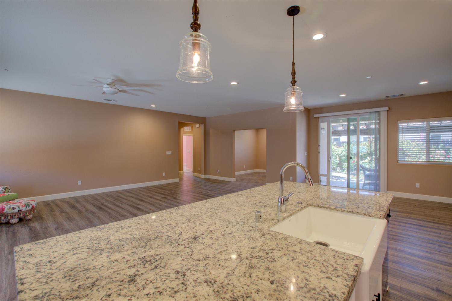 846 Grace Dr, Los Banos, CA 93635