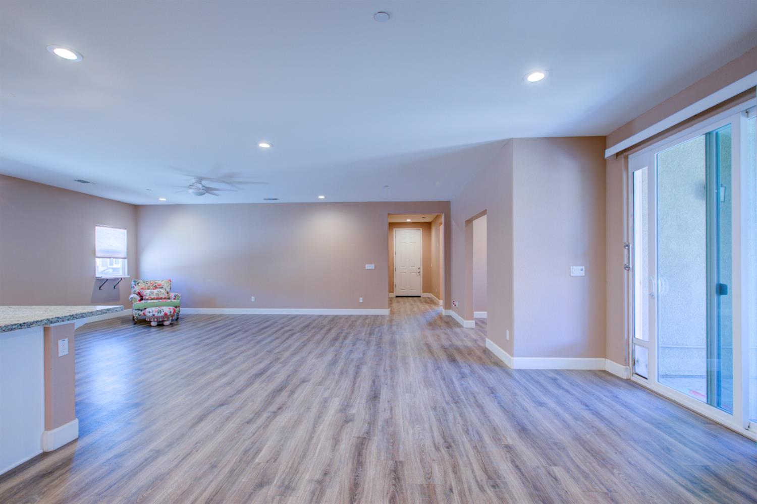 846 Grace Dr, Los Banos, CA 93635