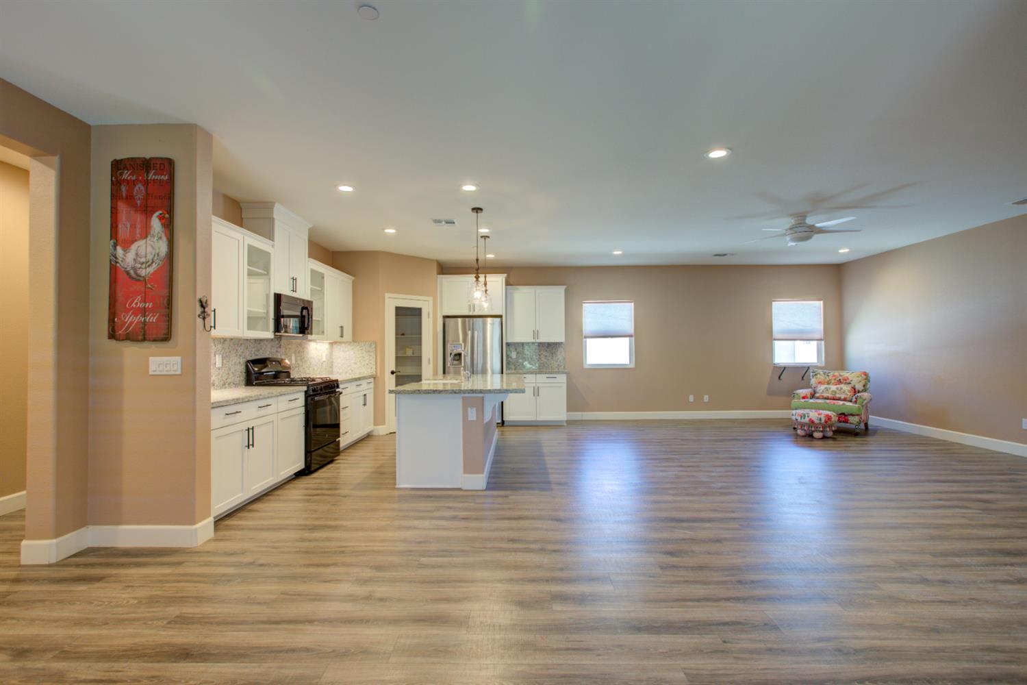 846 Grace Dr, Los Banos, CA 93635