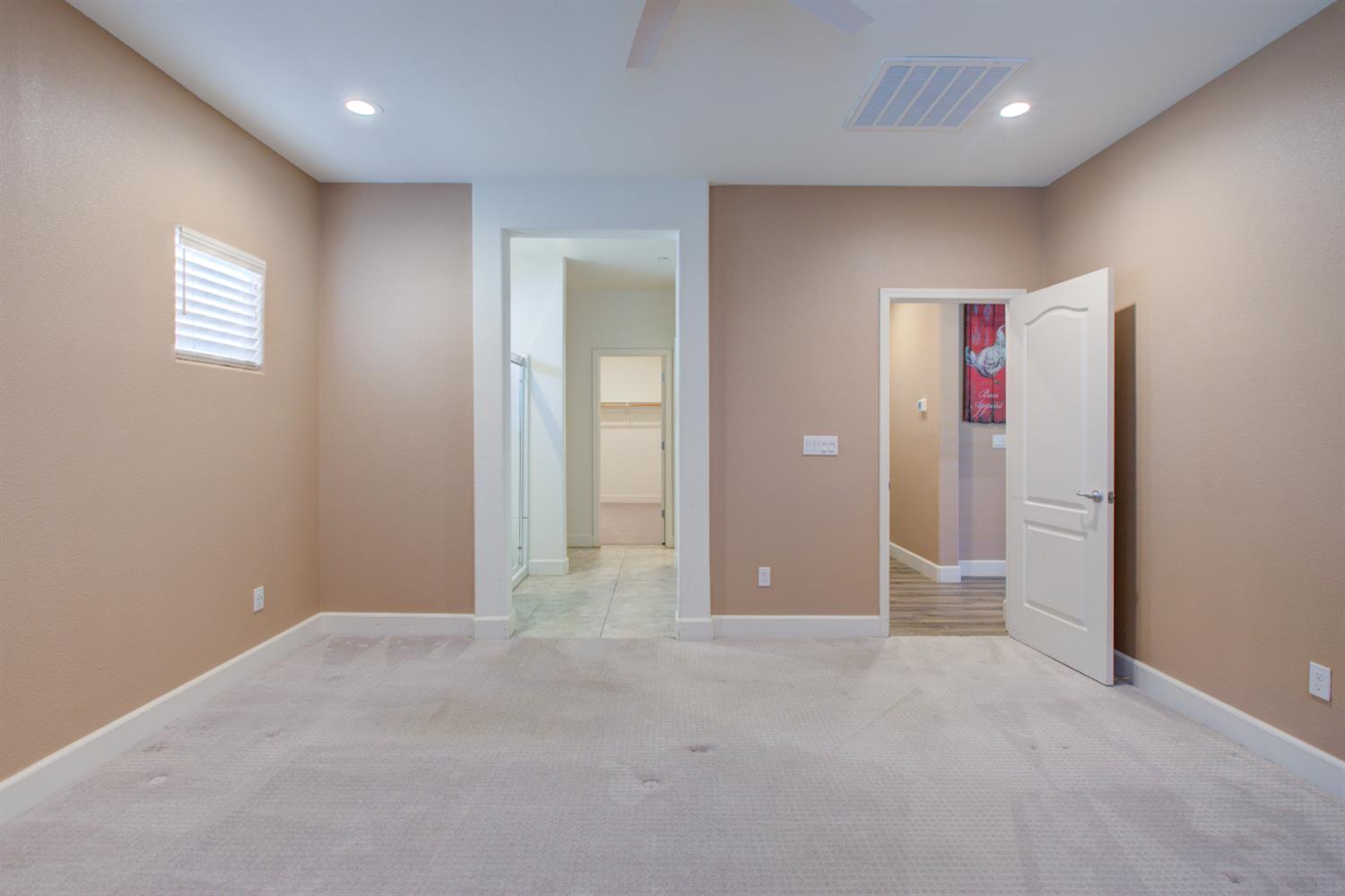 846 Grace Dr, Los Banos, CA 93635