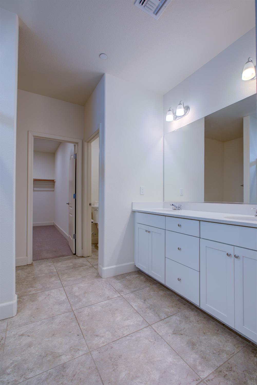 846 Grace Dr, Los Banos, CA 93635