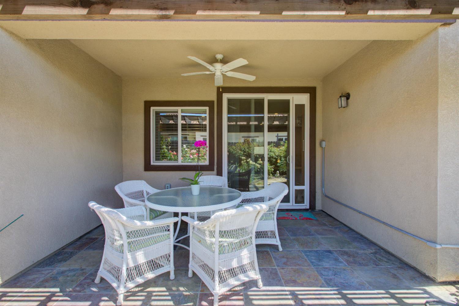 846 Grace Dr, Los Banos, CA 93635