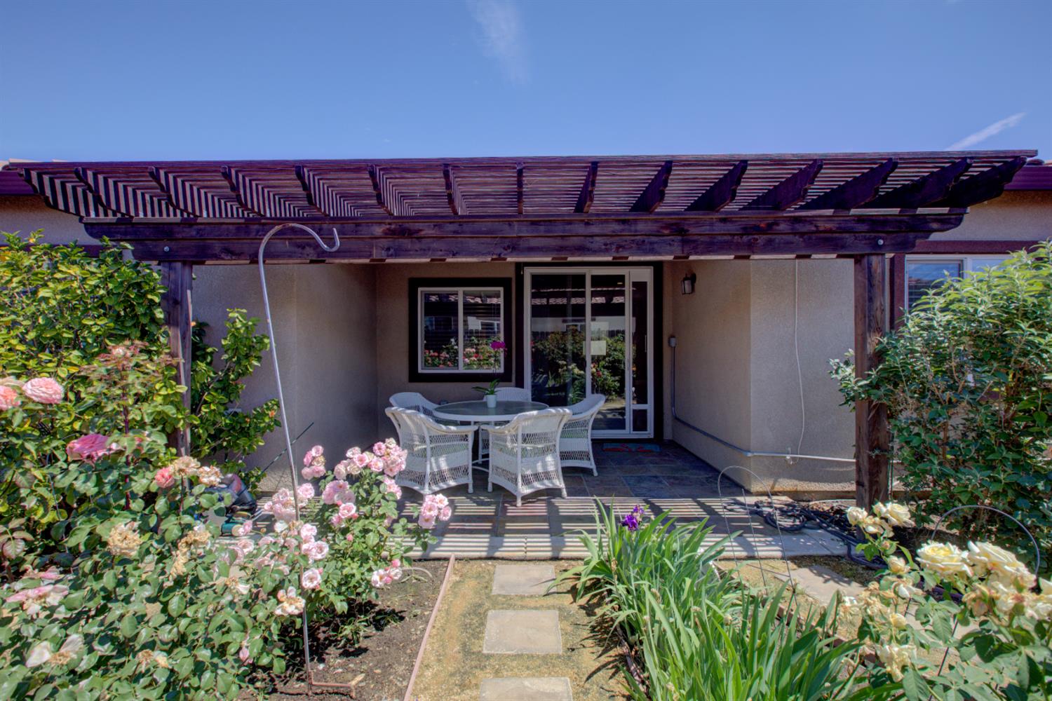 846 Grace Dr, Los Banos, CA 93635