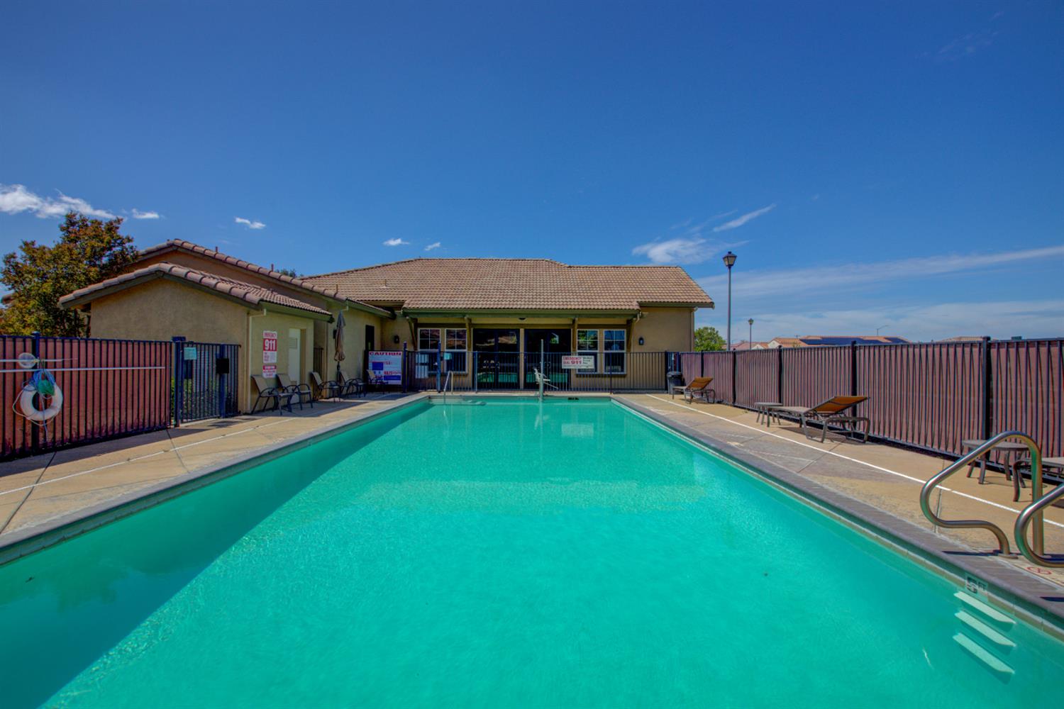 846 Grace Dr, Los Banos, CA 93635