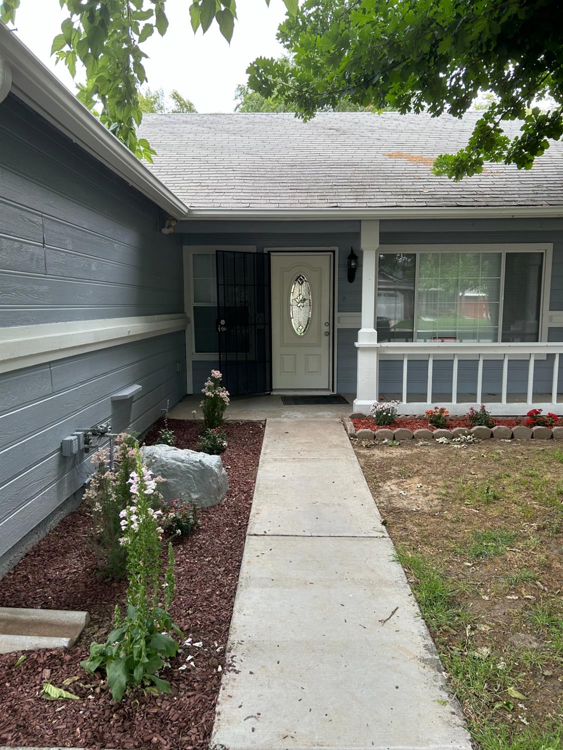 2123 Canal Farm Ln, Los Banos, CA 93635