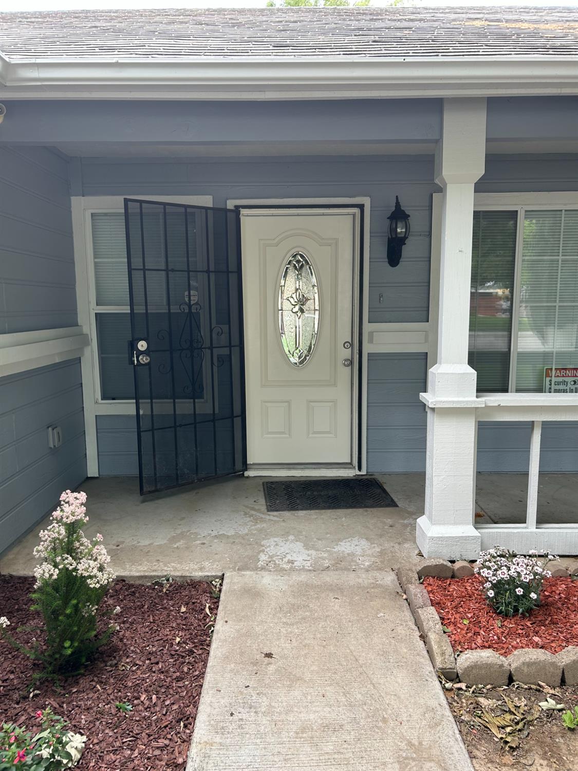 2123 Canal Farm Ln, Los Banos, CA 93635