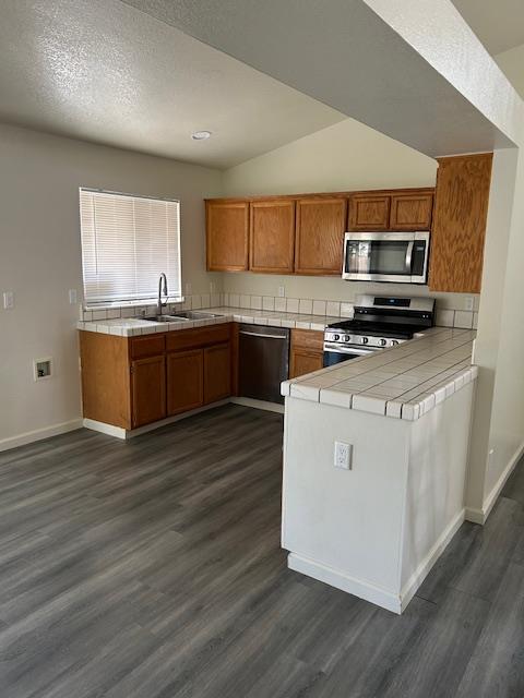 2123 Canal Farm Ln, Los Banos, CA 93635