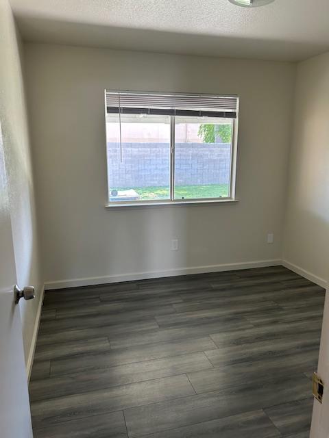 2123 Canal Farm Ln, Los Banos, CA 93635