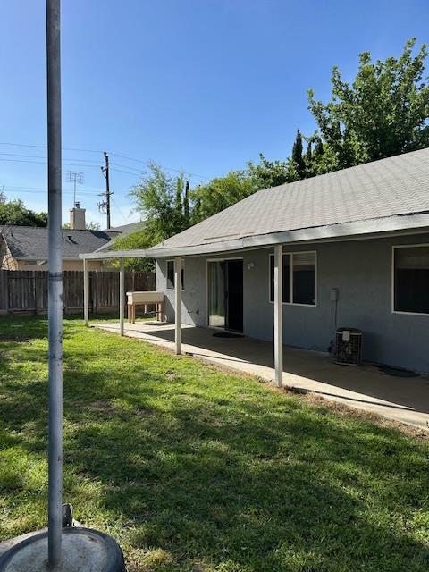 2123 Canal Farm Ln, Los Banos, CA 93635