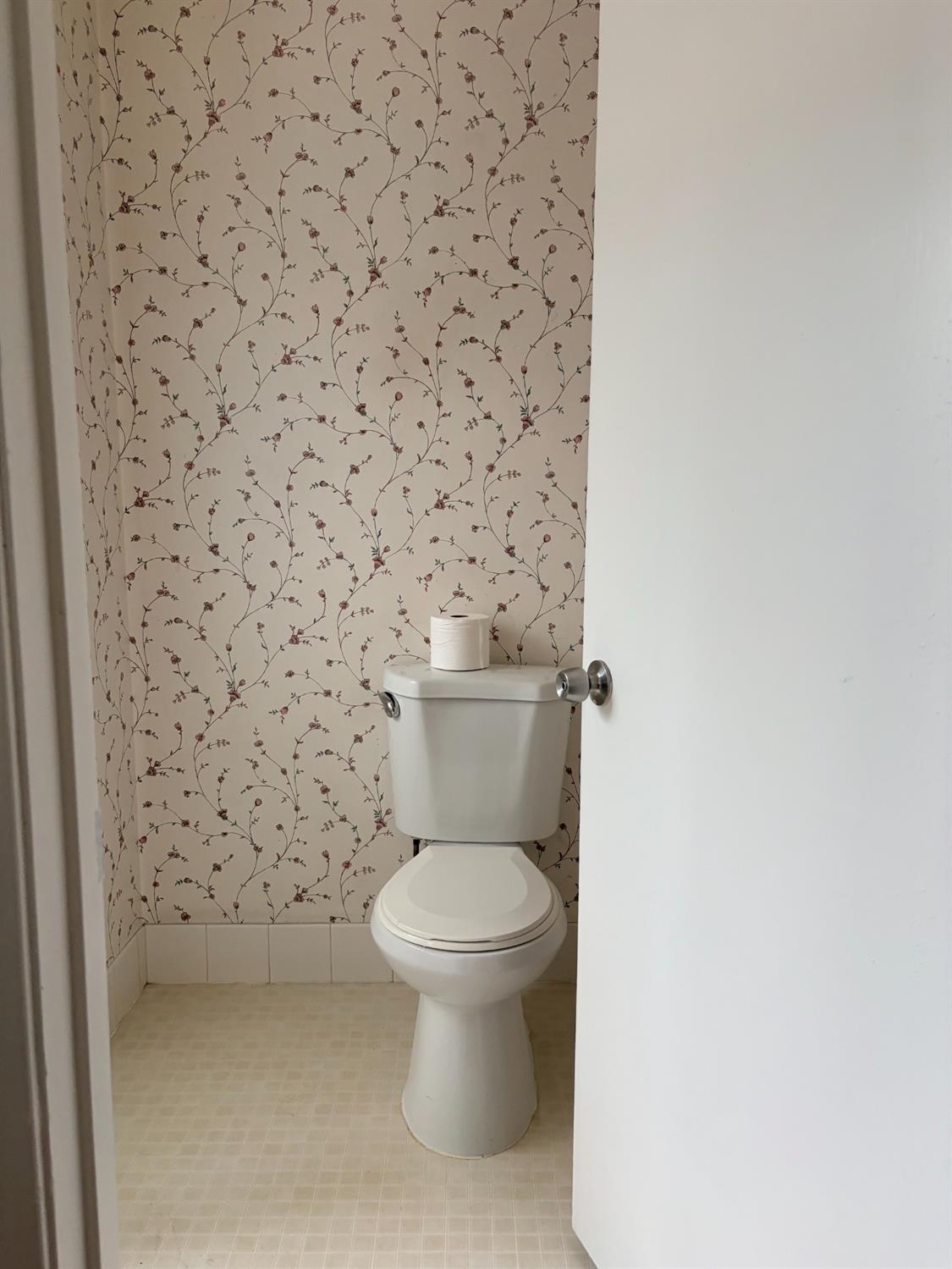 953 Souza, Manteca, CA 95336