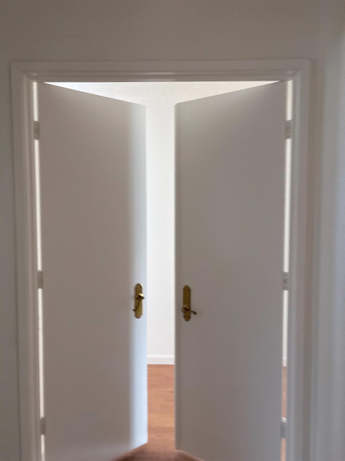 953 Souza, Manteca, CA 95336