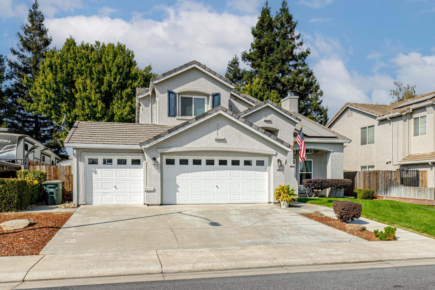 934 Fallbrook Ct, Escalon, CA 95320