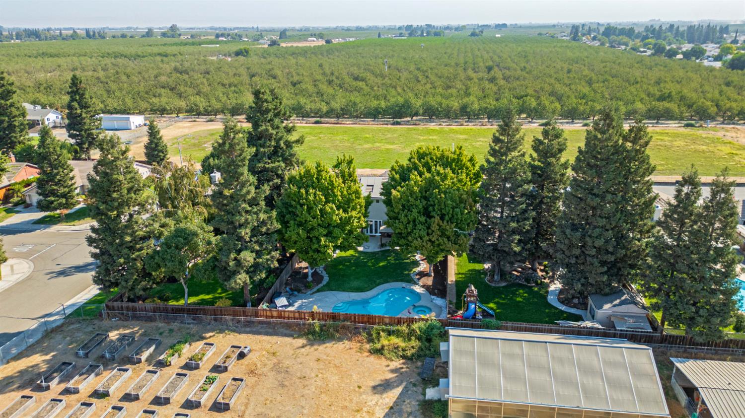 934 Fallbrook Ct, Escalon, CA 95320